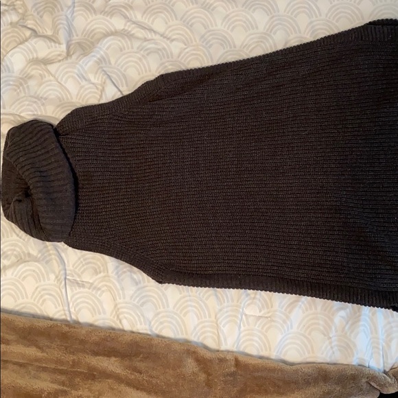 Sweater - Picture 3 of 3